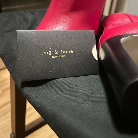 Gorgeous red rag n bone ankle boots with zipper on side - Picture 6 of 15